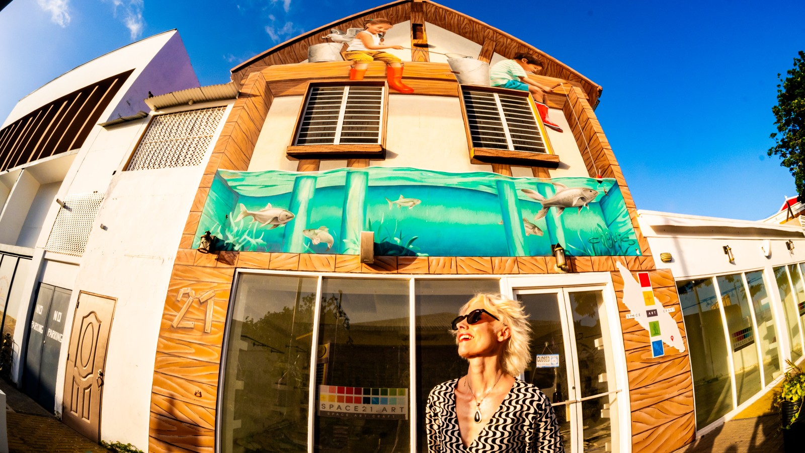 18. Aruba Street Art - Image 1