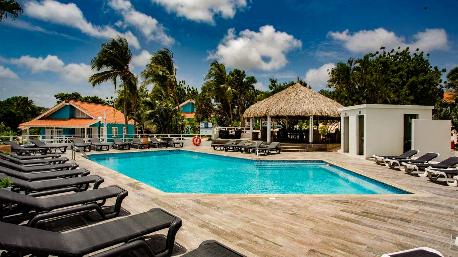 Bon Bini Seaside Resort - Image 1