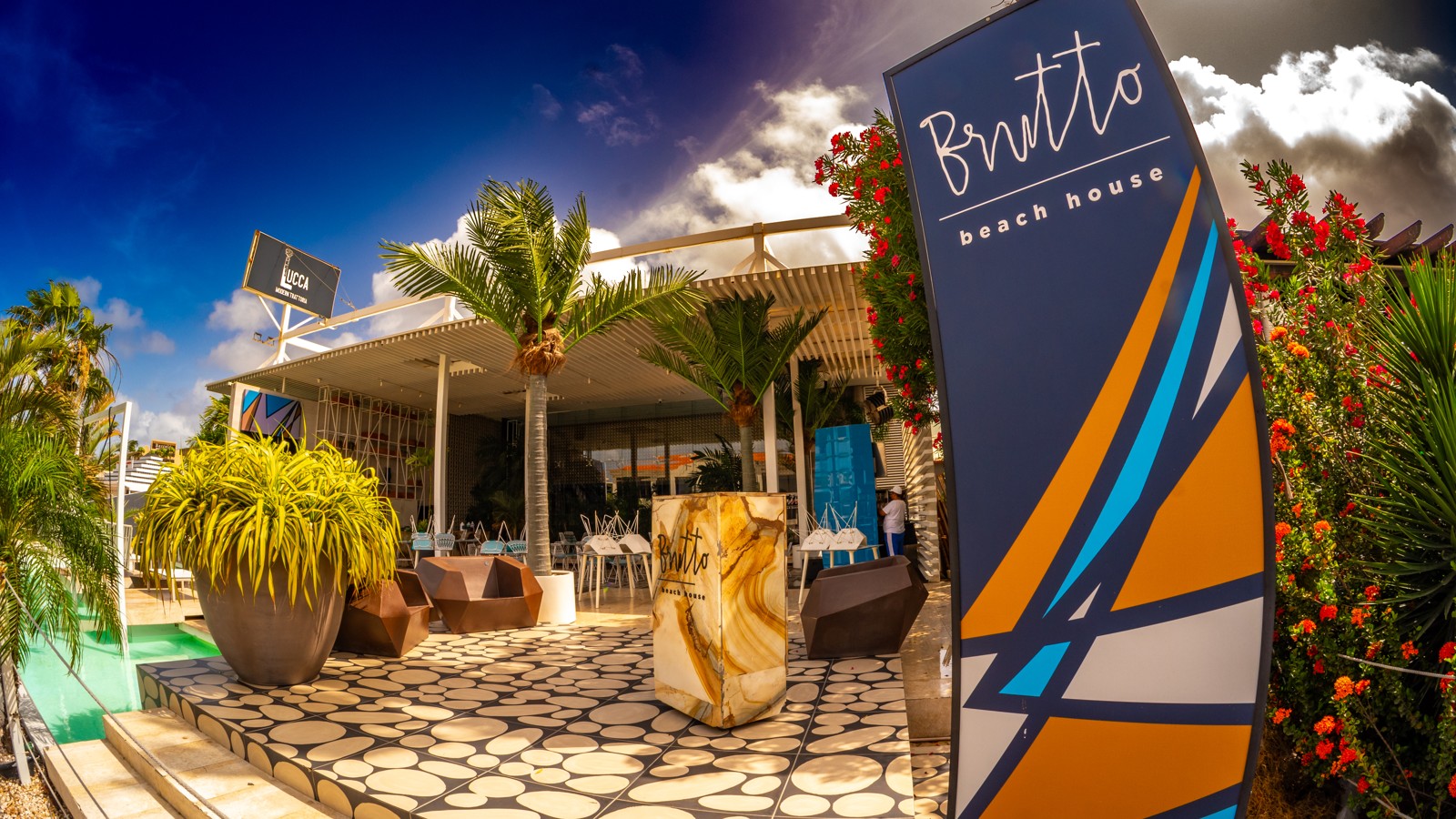 Brutto Beach House - Image 1