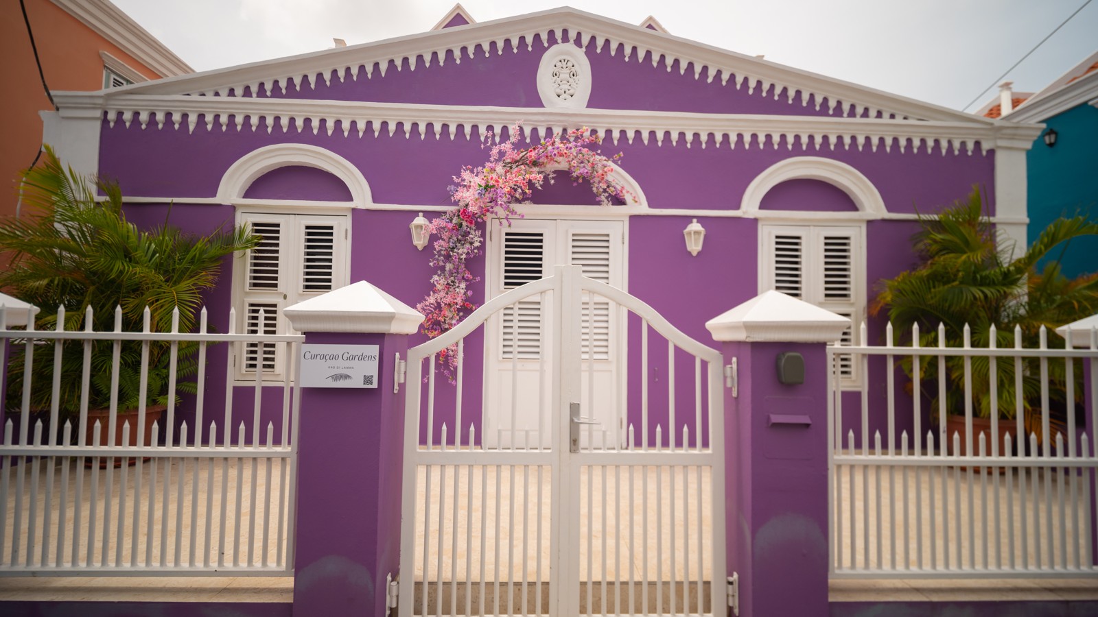 Curacao Gardens - Image 1