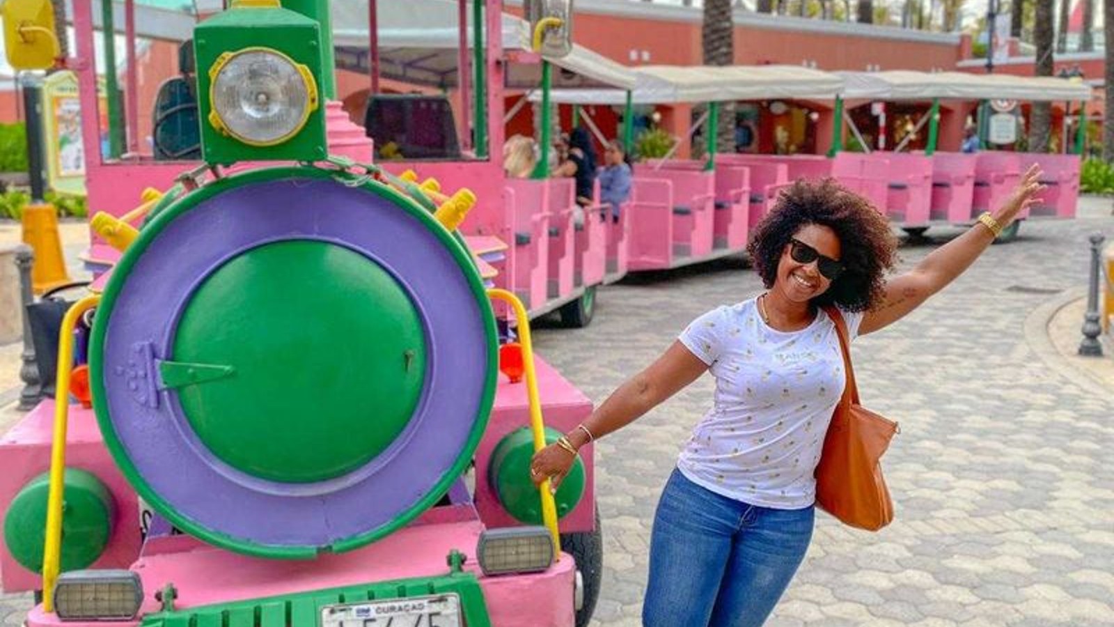 Trolley Train City Centre – Curaçao Tours - Image 1