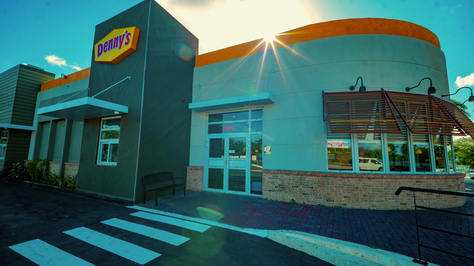 Denny's Curacao - Image 1