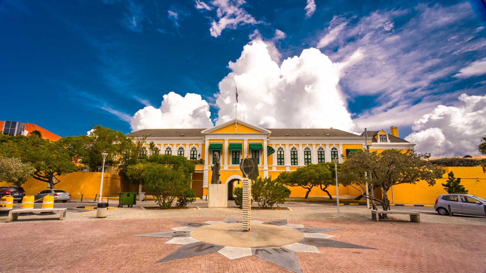 Historic Willemstad Walking Tour - Image 1