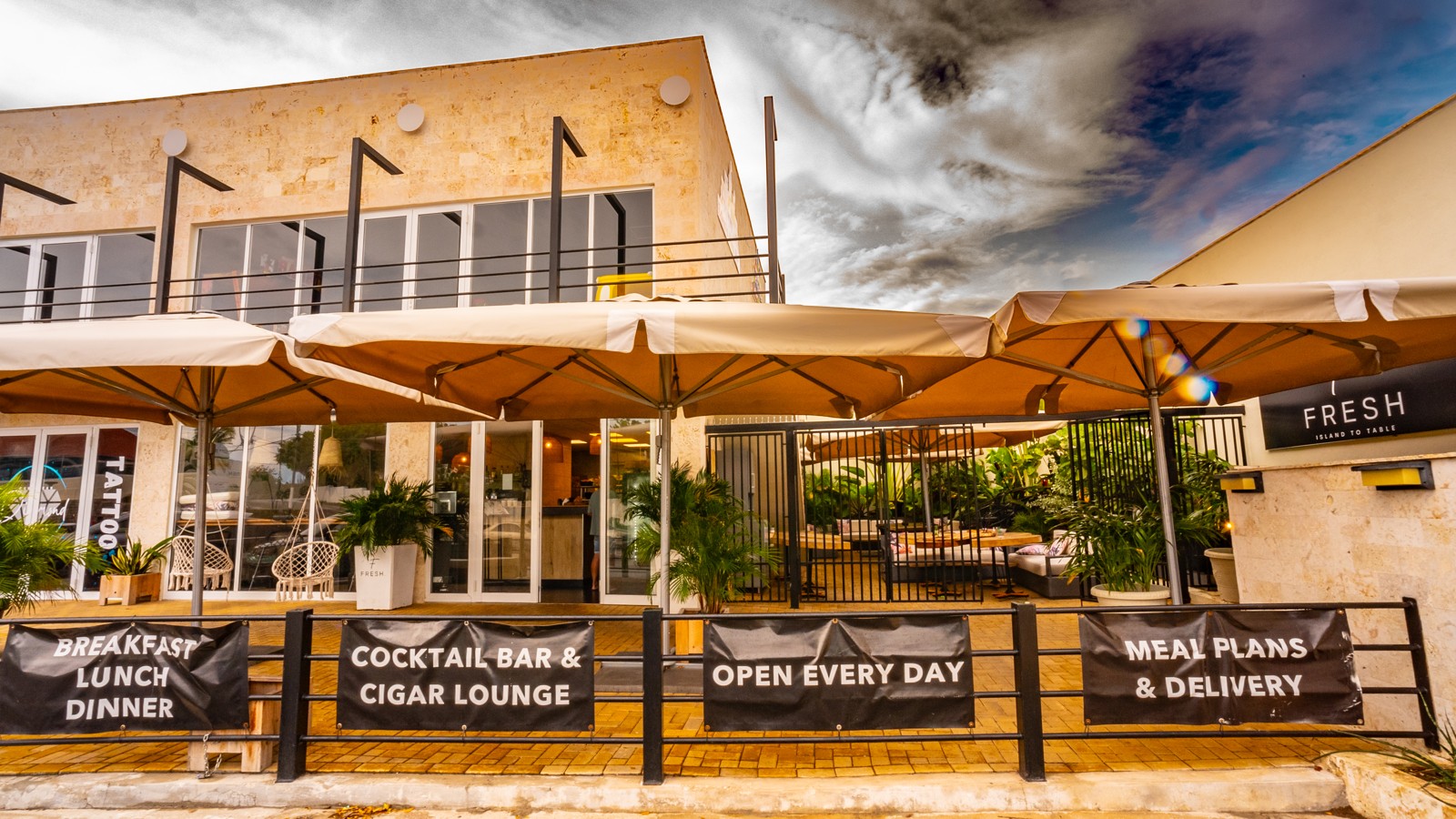 HAPPY HOUR - Fresh Curacao - Image 1