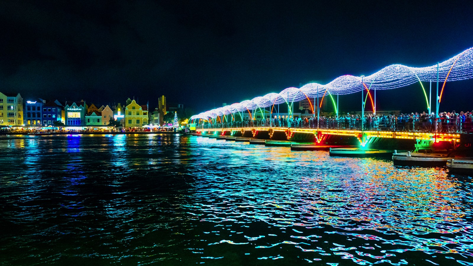 Queen Emma Bridge - Image 1
