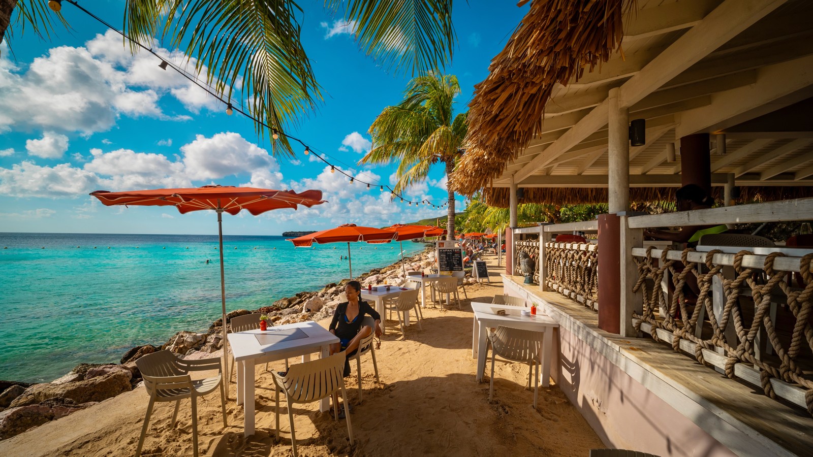 Karakter Beach Lounge Restaurant - Image 6