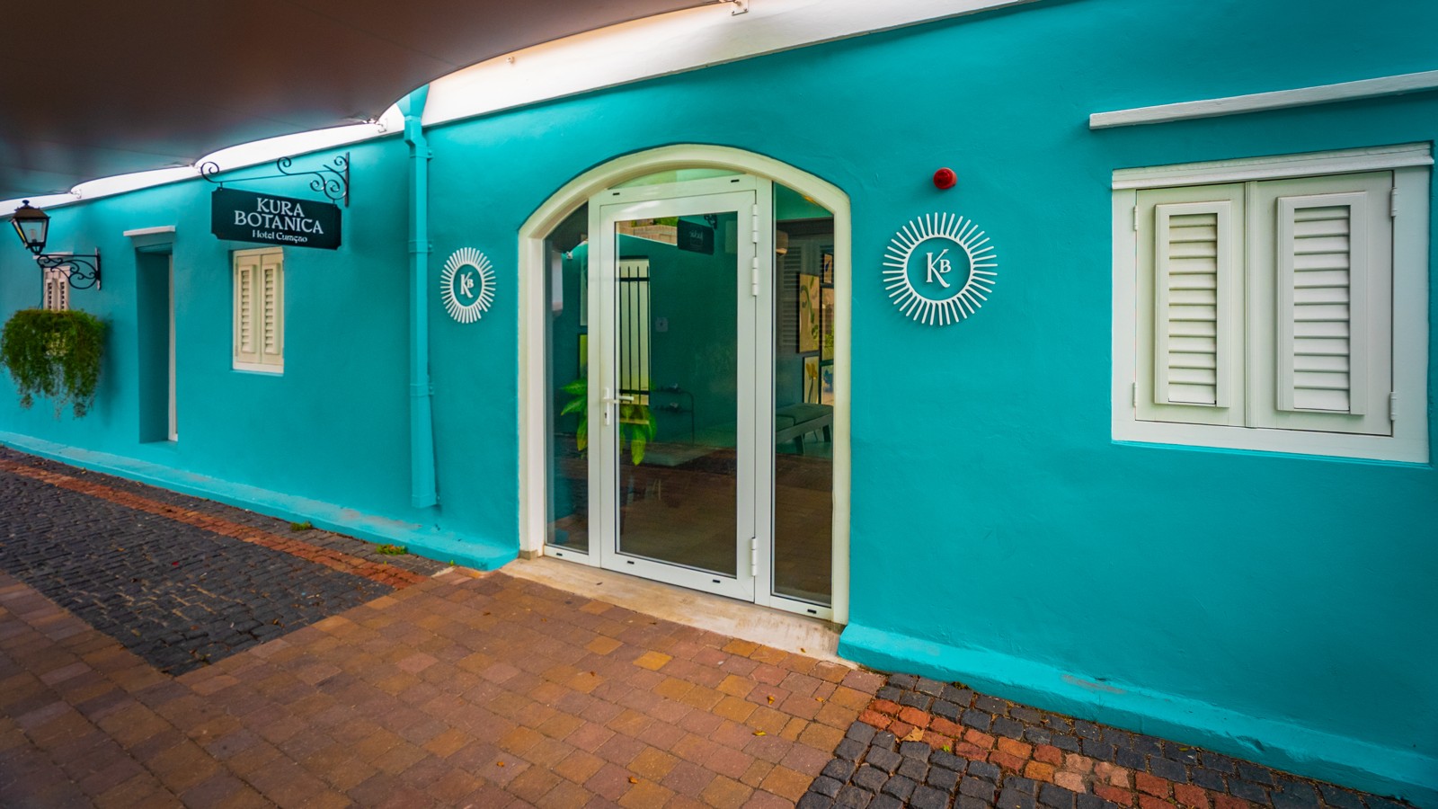 Kura Botanica Boutique Hotel - Image 1