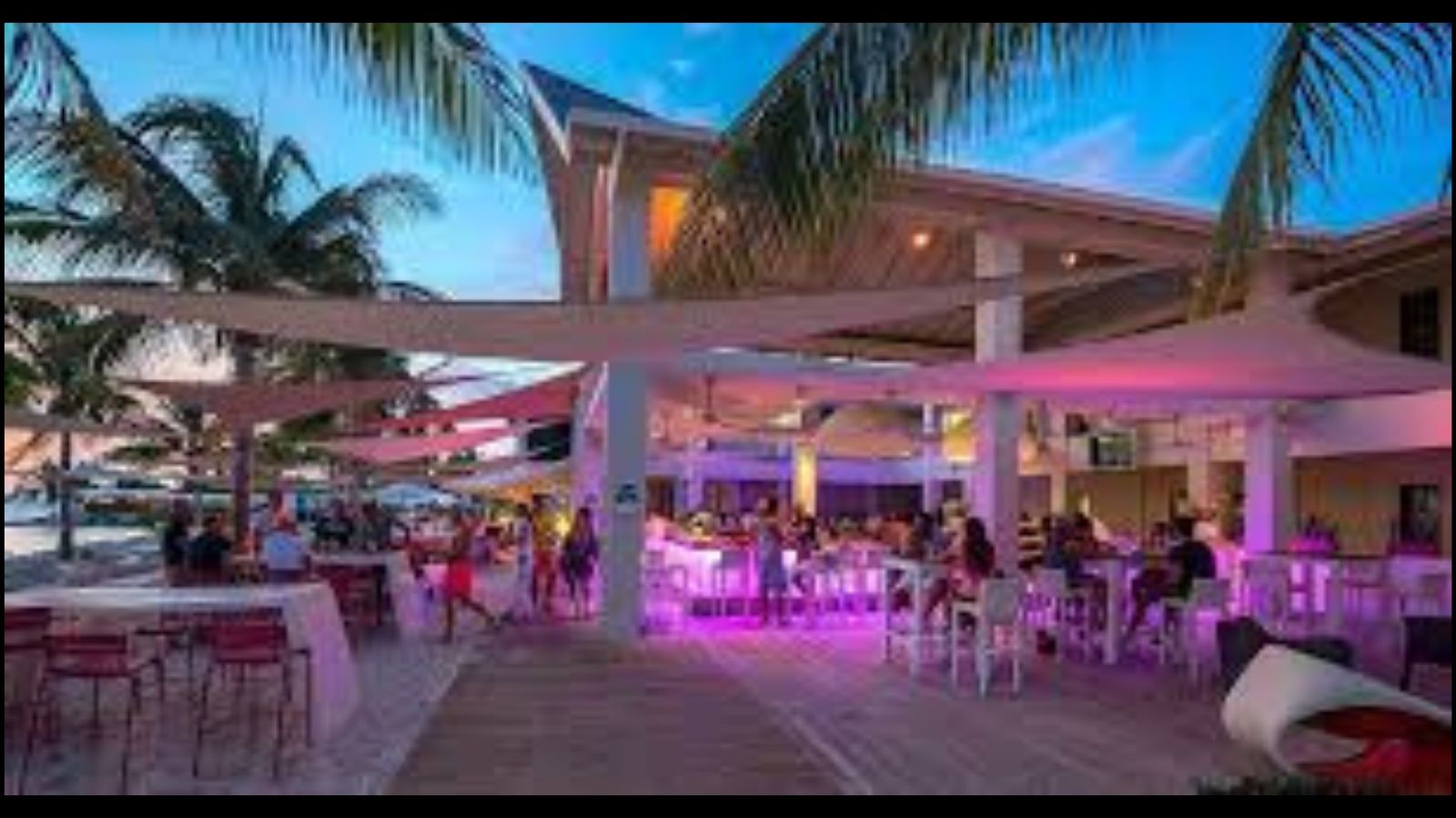 HAPPY HOUR - Papagayo Beach Club - Image 1