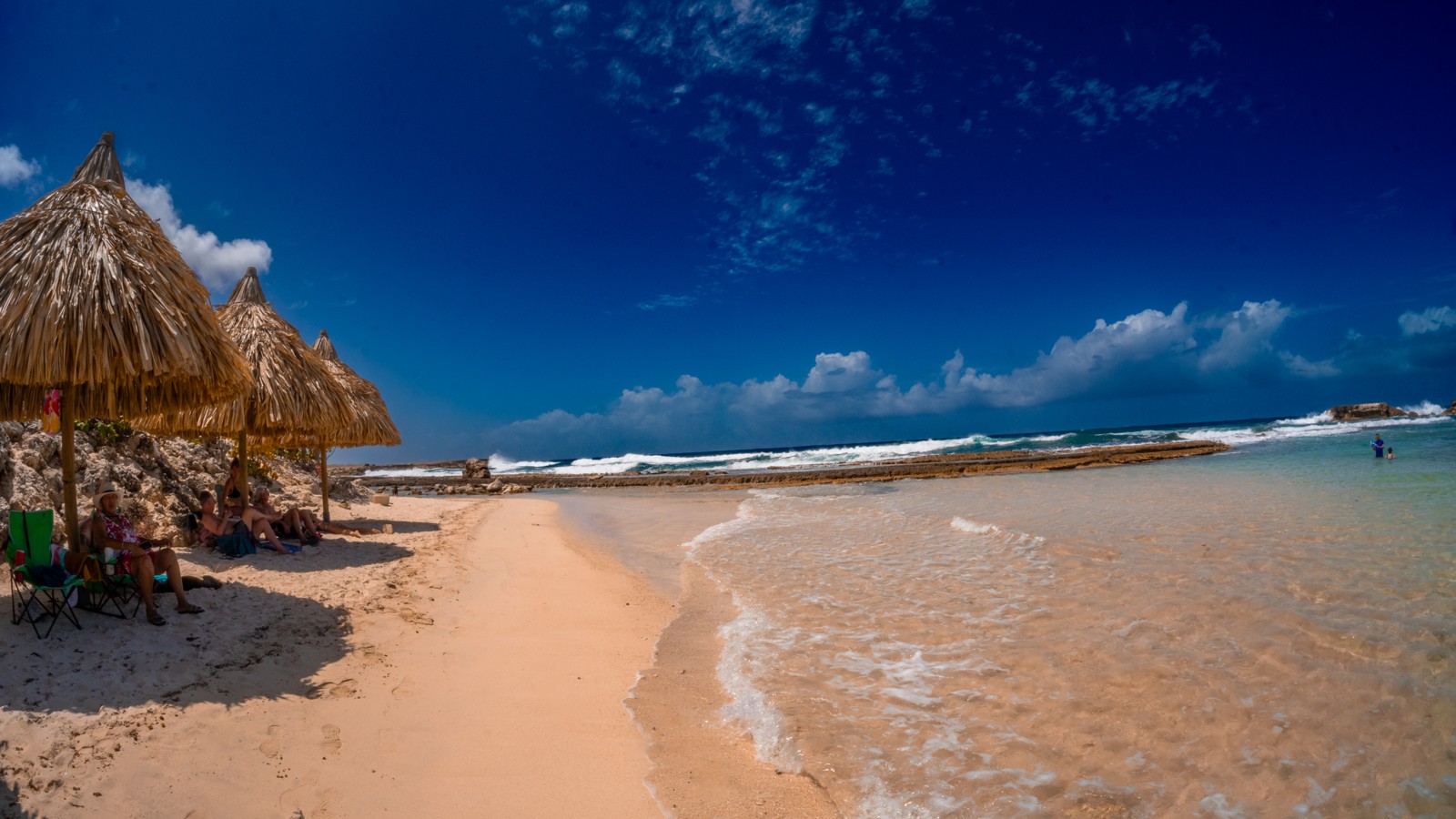 Playa Canoa / Kanoa Beach - Image 2