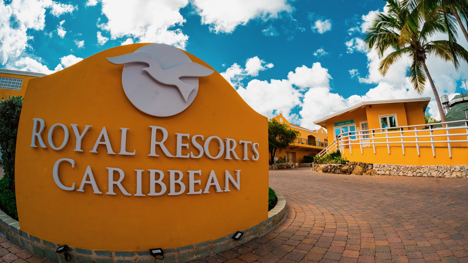 Royal Sea Aquarium Resort - Image 1