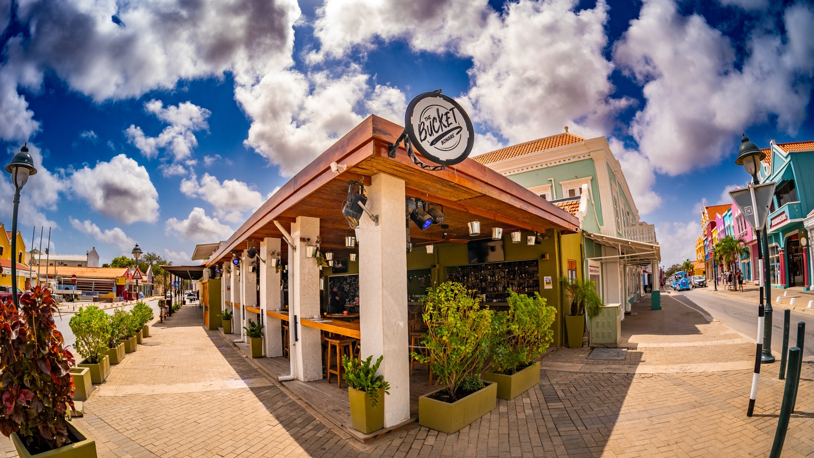 The Bucket Bonaire - Image 1