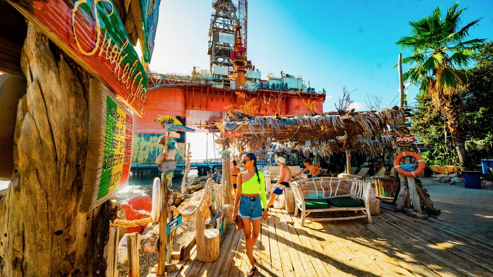 Tugboat Beach Bar - Image 2