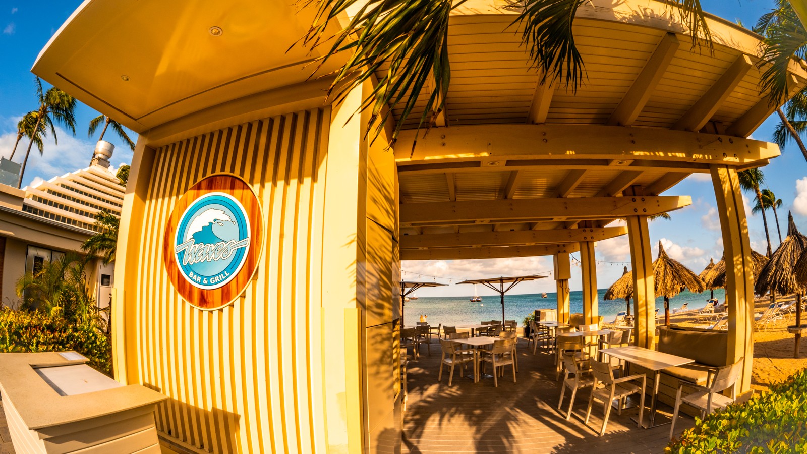 Waves Bar & Grill - Image 1