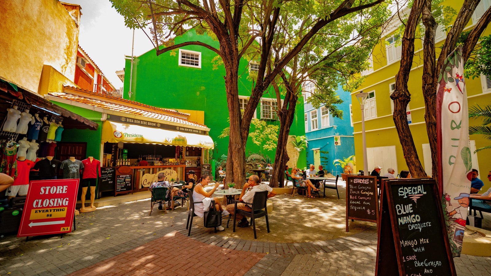 Café Copacabana - Image 1