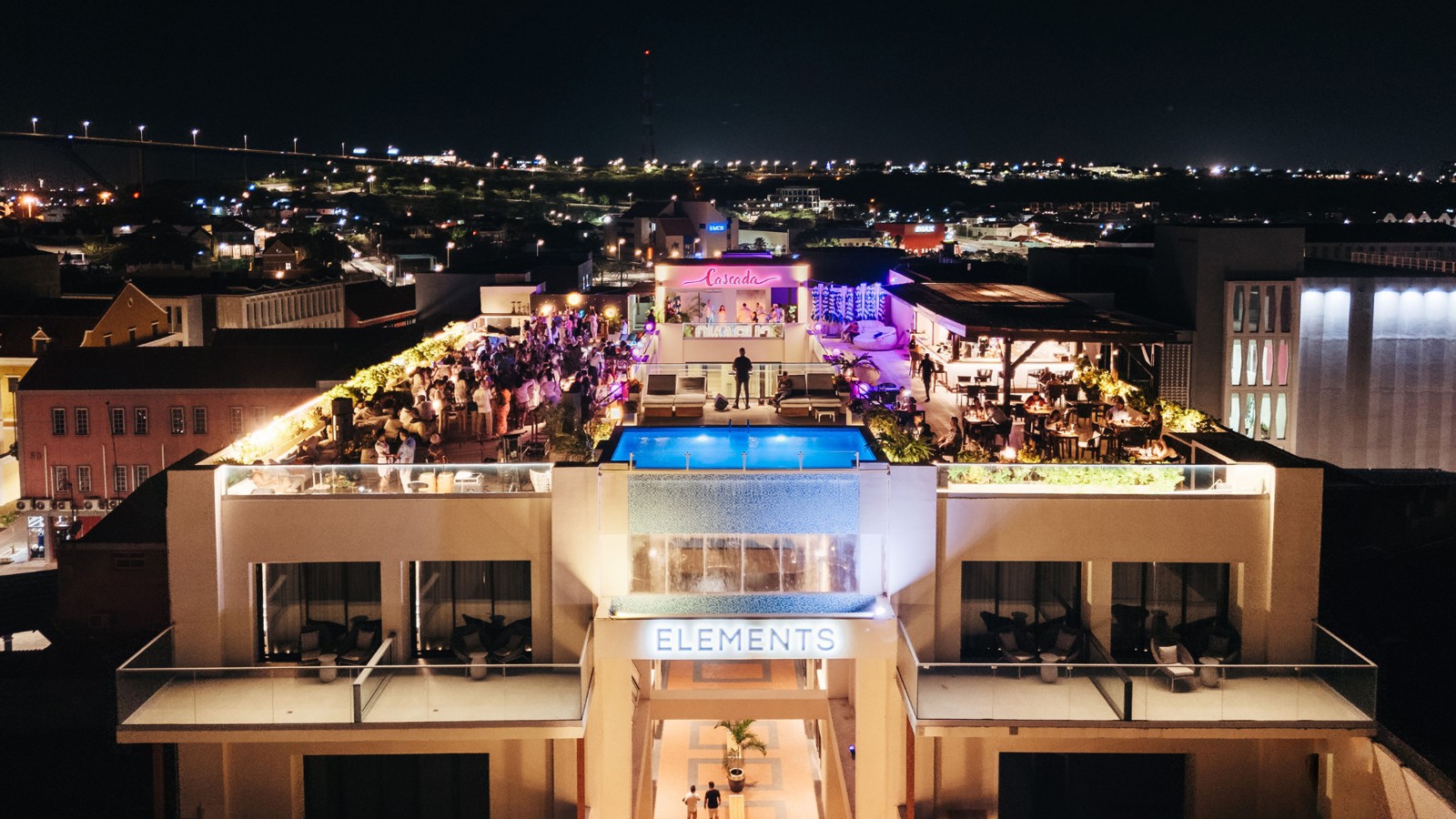 Cascada Rooftop Bar + Kitchen - Image 1