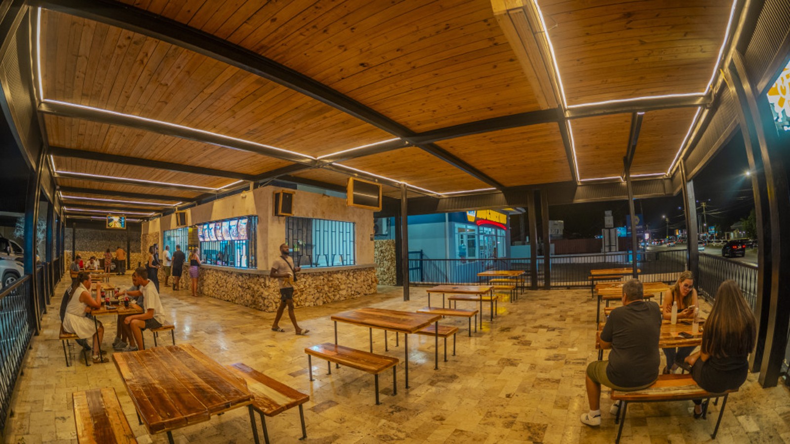 The Flako's Grill - Image 4