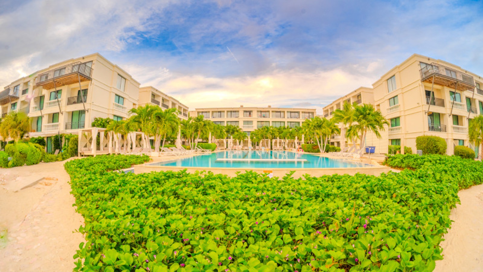 Curacao Marriott Beach Resort - Image 2