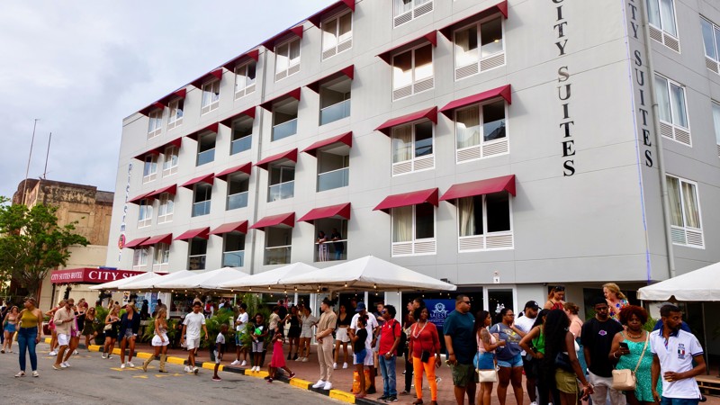 Majestic City Suites Hotel