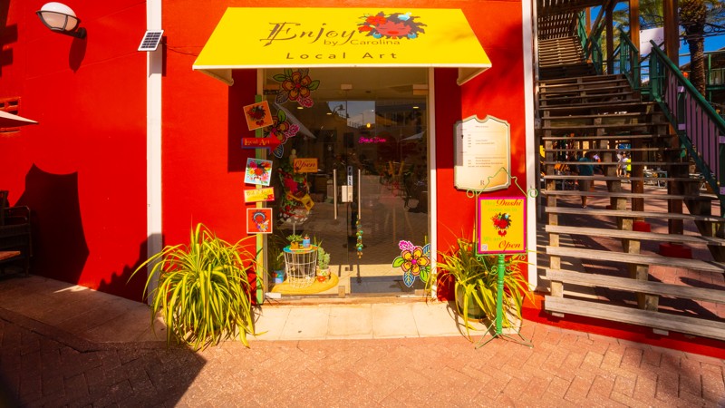 Enjoy by Carolina