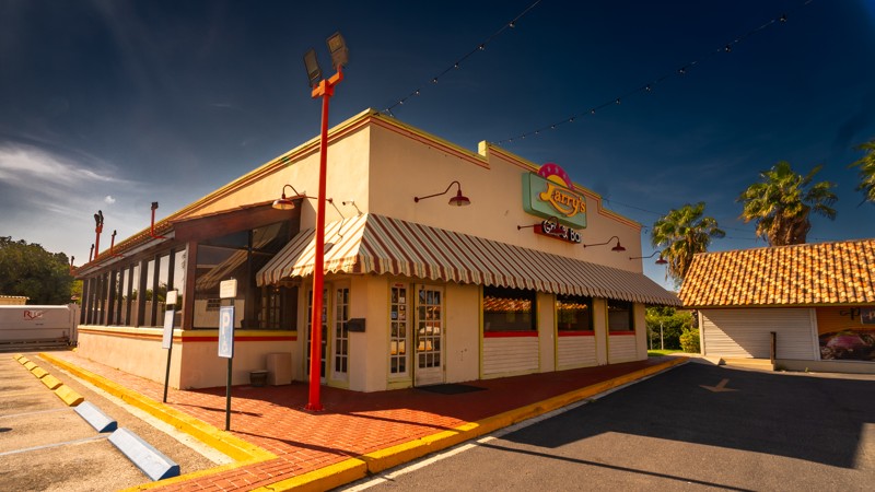 Larry's Grill & Bar