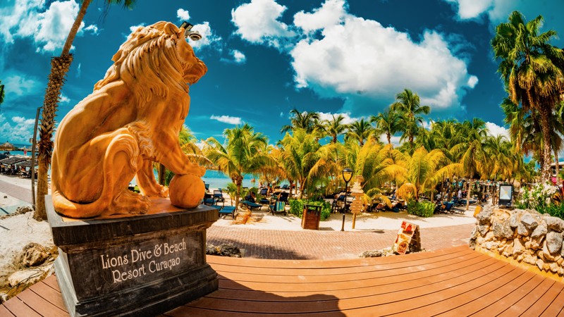 Lions Dive Beach