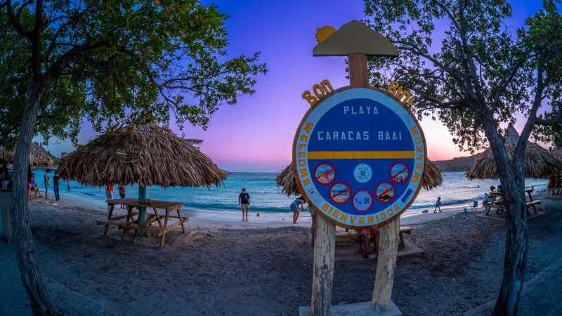 Caracasbaai Beach